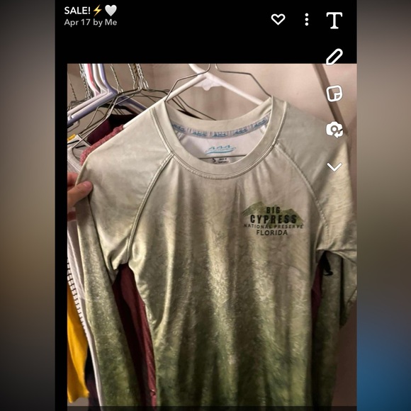 Mainly small sweaters and flannels - Picture 9 of 9